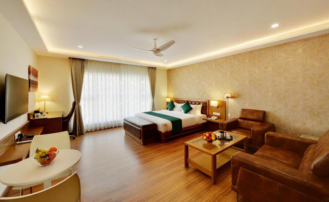 La Sara Gateway Hotel Bangalore Exterior foto