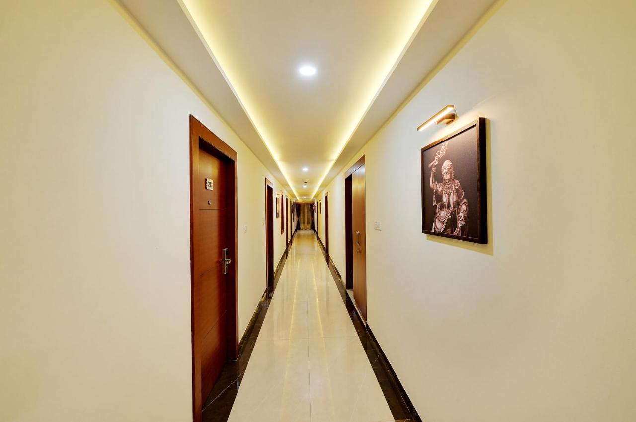 La Sara Gateway Hotel Bangalore Exterior foto