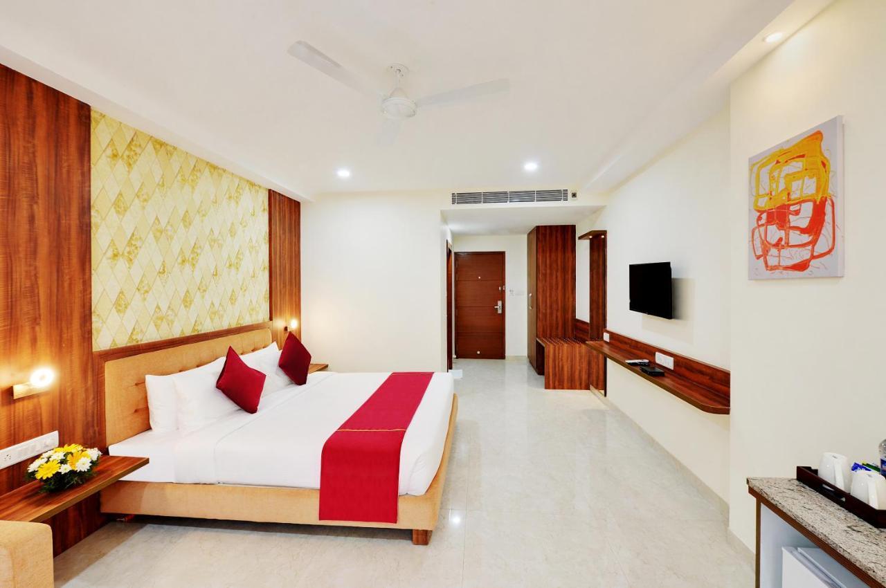 La Sara Gateway Hotel Bangalore Exterior foto